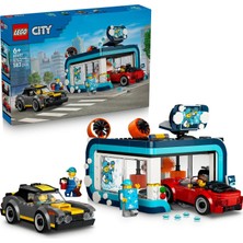 LEGO City Otomatik Araç Yıkama 60497 | 6 Yaş ve Üzeri Çocuklar Için Sünger Maskot ve 2 Sürücü Minifi