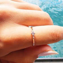 Fasek Gold Gümüş Yüzük - 0.30 Karat Tria Pırlanta Montörü Swarovski Taşlı 925 Ayar Gümüş Evlilik Teklifi Yüzüğü