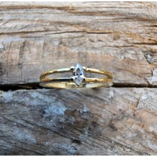 Fasek Gold Gümüş Yüzük - Mila 0.30CT Swarovski Tektaş Minimal Tasarım Gümüş Yüzük- Hediyelik Tektaş Gümüş Yüzük
