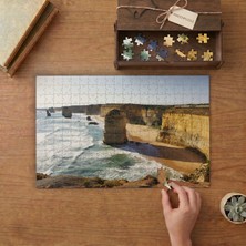 On Iki Havari  - Deniz Kıyısı  Tasarımı 240 Parça Ahşap Puzzle Ahşap Kutuda  MP06209