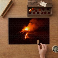 Yanardağ Patlaması - Gece Manzarası Tasarımı 240 Parça Ahşap Puzzle Ahşap Kutuda  MP03382