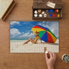 Güneşlenen Kadın- Deniz-Kum- Tatil Tasarımı 240 Parça Ahşap Puzzle Ahşap Kutuda  MP00023