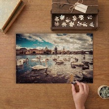 Prag Charles Köprüsü ve Kuğular Tasarımı 240 Parça Ahşap Puzzle Ahşap Kutuda  MP01199