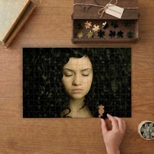 Kıvırcık Saçlı Güzel Kadın Tasarımı 240 Parça Ahşap Puzzle Ahşap Kutuda  MP00717