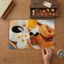Kruvasan Kahve ve Meyveler - Kahvaltı Masası Tasarımı 240 Parça Ahşap Puzzle Ahşap Kutuda  MP01618