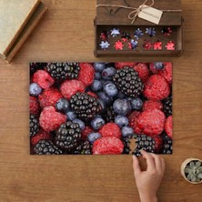Orman Meyveleri Yakın Çekim Tasarımı 240 Parça Ahşap Puzzle Ahşap Kutuda  MP09782