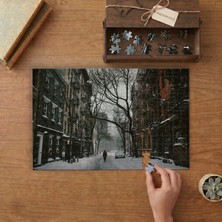 Karlı, Sokak Arası Manzarası Tasarımı 240 Parça Ahşap Puzzle Ahşap Kutuda  MP04200