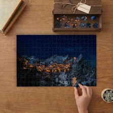 Karlı Dağların Arasındaki Köy Manzarası Tasarımı 240 Parça Ahşap Puzzle Ahşap Kutuda  MP02891