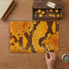Sarı Yılan Derisi Yakın Çekim Tasarımı 240 Parça Ahşap Puzzle Ahşap Kutuda  MP02426