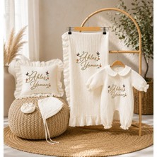 Moda Lime Isme Özel Baskılı Çiçek ve Kuş Temalı 5'li Hastane Çıkışı Seti - 4 Kat Müslin Yenidoğan Bebek Seti (Tulum, Battaniye, Yastık Kılıfı, Şapka, Eldiven)