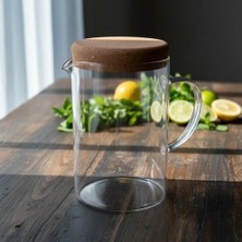 Mantar Kapaklı Borosilikat Cam Sürahi 2 Litre - Isıya Dayanıklı Minimalist Karaf ve Detoks Şişesi