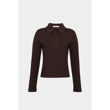 Açelya Okcu Premium Polo Yaka Vatka Detaylı Pamuklu Fit Tişört