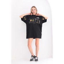 Tarz Yeri Kadın Kısa Kol Yazlık Tişört Bisiklet Yaka Baskılı Oversize T-Shirt - Siyah