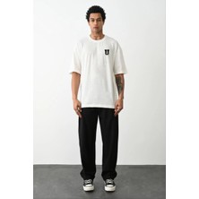 Tarz Yeri Erkek Kısa Kol Yazlık Tişört Bisiklet Yaka Baskılı Oversize T-Shirt - Beyaz