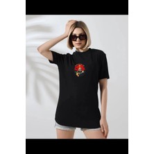 Tarz Yeri Kadın Bisiklet Yaka Baskılı  kısa kol T-Shirt - Siyah