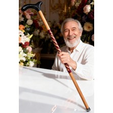 OEM El Işçiliği Ahşap Baston - 93 cm Özel Işlemeli, Ergonomik Derbi Başlıklı Şık ve Dayanıklı Yürüme Desteği 714476