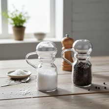 2'li Şeffaf Cam Kulplu Tuzluk ve Biberlik Seti - Metal Kapaklı ve Dikey Çizgili Klasik Masaüstü Baharatlık (10 Cm)