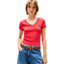 Tommy Hilfiger Kadın Slim Fit Badge T-Shirt