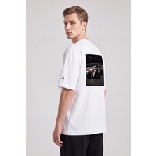 Black Nova Oversize Baskılı Unisex Tişört F1 Beyaz