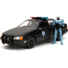 Akıllı Bayi Figürü 1986 Model Aracı