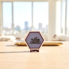 Miaju Motosiklet Tutkunlarına Özel Temalı Modern Masaüstü Süsü Ofis Köşelerinizi Tamamlayan Zarif ve Şık Bir Tasarım Obje 10X10 cm