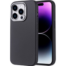 Vardar Aksesuar iPhone 15 Pro Max Kılıf Magsafe Karbon Fiber Görünümlü Metal Kamera Yükseltili Silikon Vrdr