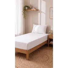 Tek Kişilik Lastikli Çarşaf Takımı 1 Lastikli Çarşaf (100 x 200) 1 Yastık Kılıfı (50 x 70)