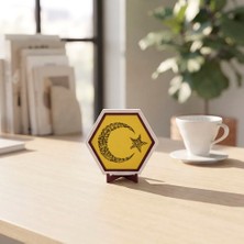 Miaju Hilal Formunda Hat Sanatı Yazılı Özel Tasarım Masaüstü Dekoratif Parça, Manevi Temalı Şık Ev ve Ofis Hediyesi 10X10 cm