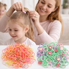 Starseven Asorti Renk Model Mini Saç Tokası Seti – 4 Paket Şeffaf Çanta Şişe Tasarımlı Kutuda Lastik To
