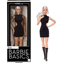 Renas Store Barbıe Basıcs™ Ikonik Koleksiyon Bebekler - Sarışın Barbie Basics Koleksiyona Uygun Bebek, Siyah Elbisesi ve Gladyatör Çizmeleriyle Sarı Saçlı Model 02 JBH71