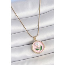 Clariss 316L Çelik Gold Renk Zincir Pembe Mineli Incili Çiçek Işlemeli Portre Model Kadın Kolye