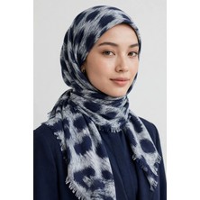 Beyce Başörtüsü Lacivert Desenli Dört Mevsim 1 Adet Kaliteli Kullanışlı Güzel Şık (Ebadı 100 cm x 100 cm )