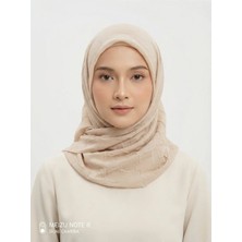 Beyce Başörtüsü Bej Dört Mevsim 1 Adet Kaliteli Kullanışlı Güzel Ince Şık ( Ebadı 100 cm x 100 cm )
