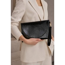 CLASSBAG Kadın Siyah Kırışık Parlak Deri Görünümlü Zarif Zarf Model, Bilek Askılı Orta Boy Portföy Clutch Çanta (30CMX19CM)