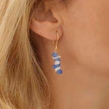 Nox Jewelry 14 Ayar Altın Kaplama Gümüş Mavi Kalsedon ve Beyaz Doğal Taşlı Kırık Taş Sallantılı Küpe - ES00144