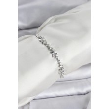 Almira Butik Mey Ithalat® Gümüş Renk Yonca Model Zirkon Taşlı Asansörlü Kadın Bileklik
