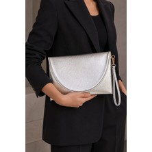 CLASSBAG Kadın Parlak Gümüş Zarif Zarf Model, Bilek Askılı Orta Boy Portföy Clutch Çanta (30CMX19CM)