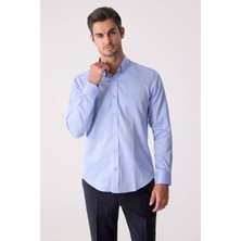 Erkek Mavi Uzun Kol Slim Fit Yaka Düğmeli Gömlek