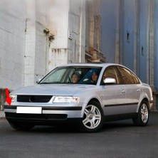 Mey İthalat Ön Tampon Sağ Köşe Bandı Çıtası 3B0807718 Vw Passat B5 ile Uyumlu 1997-2000