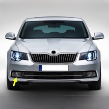 Mey İthalat Ön Sağ Sis Farı Çerçevesi 3T0807682 Skoda Superb 2 ile Uyumlu 2014-2015