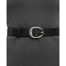 Versla Gümüş Dokulu Oval Tokalı Siyah Deri Kemer (3 Cm)