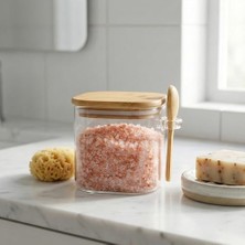 600 ml Bambu Kapaklı ve Kaşıklı Kare Cam Kavanoz, Vakumlu Ahşap Kapaklı Baharatlık, Kendinden Kaşık Yuvalı Şeker, Kahve ve Banyo Tuzu Saklama Kabı