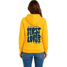 herkesemoda First Love Arka Baskılı Kapüşonlu 2 Iplik Şardonlu Sweatshirt