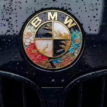 Bmw Özel Seri Renkli Çiçek Motifli 3D Amblem (Siyah Zemin / Altın Detaylı)