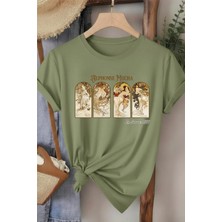 L'eivor Alphonse Mucha Baskılı Kadın Pamuk T-Shirt