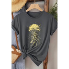 L'eivor Denizanası & Yıldız Baskılı Kadın Pamuk T-Shirt