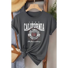 L'eivor California Baskılı Kadın Haki T-Shirt