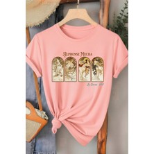 L'eivor Alphonse Mucha Baskılı Kadın Pamuk T-Shirt
