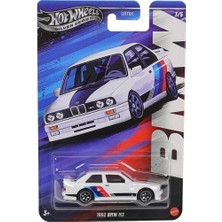 1001 Hot Wheels Bmw Serisi Arabalar 1992 Bmw M3 GRT01 - JBY56