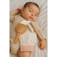 Madame Naturel Doğal 3'lü Set ( Kedi Figürlü Bambu Tarak+ Keçi  Kılı Saç Fırçası+Ipek Eldiven Kese)